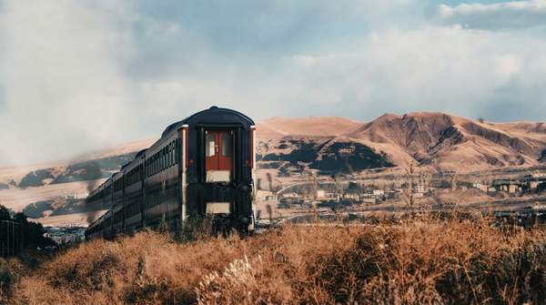 Editorial illustration for How to Choose a Luxury Train Journey: A Framework for Itinerary, Cabins and Dining